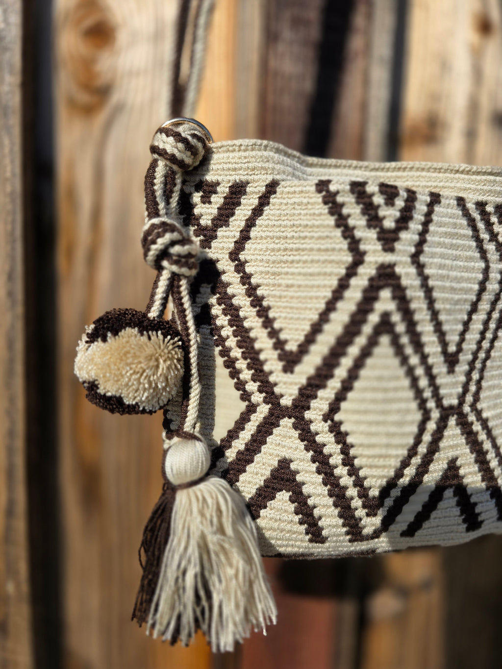 Soft Axis
Two-Thread Wayuu Mochila — Small
