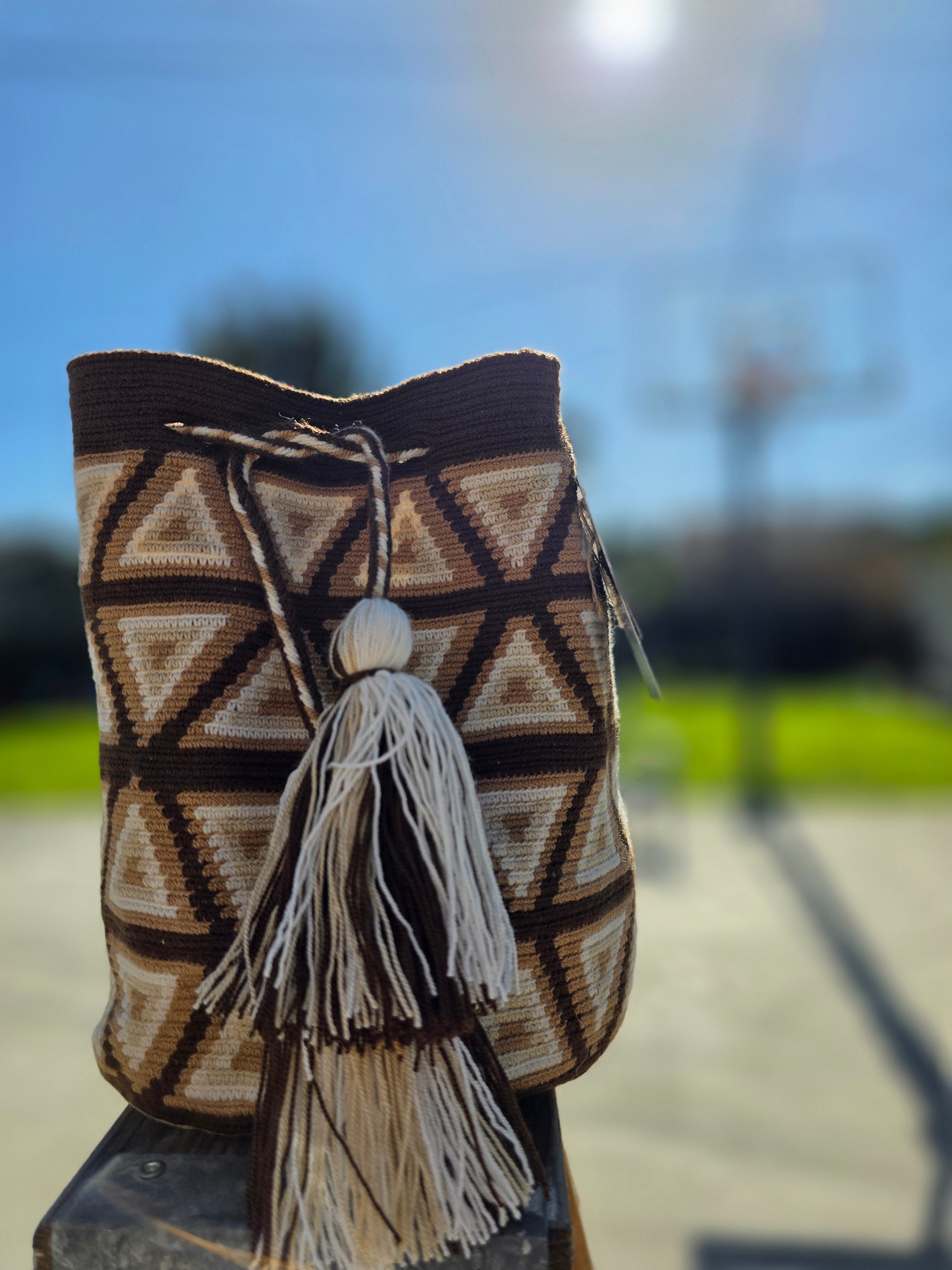 Trine
Medium One-Thread Mochila