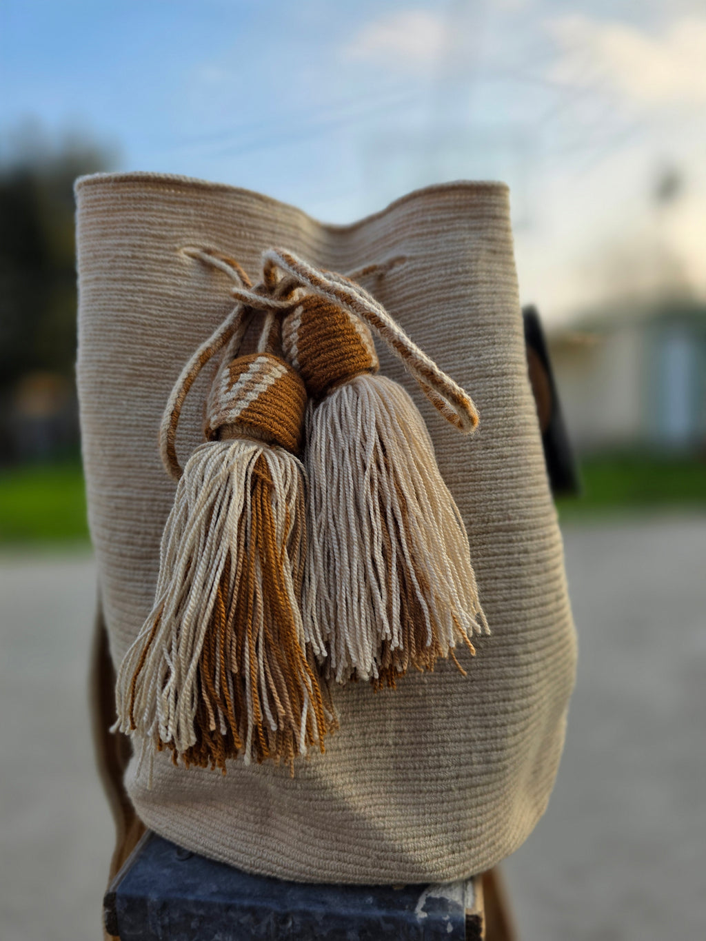 Unison
Large | One-Thread Mochila