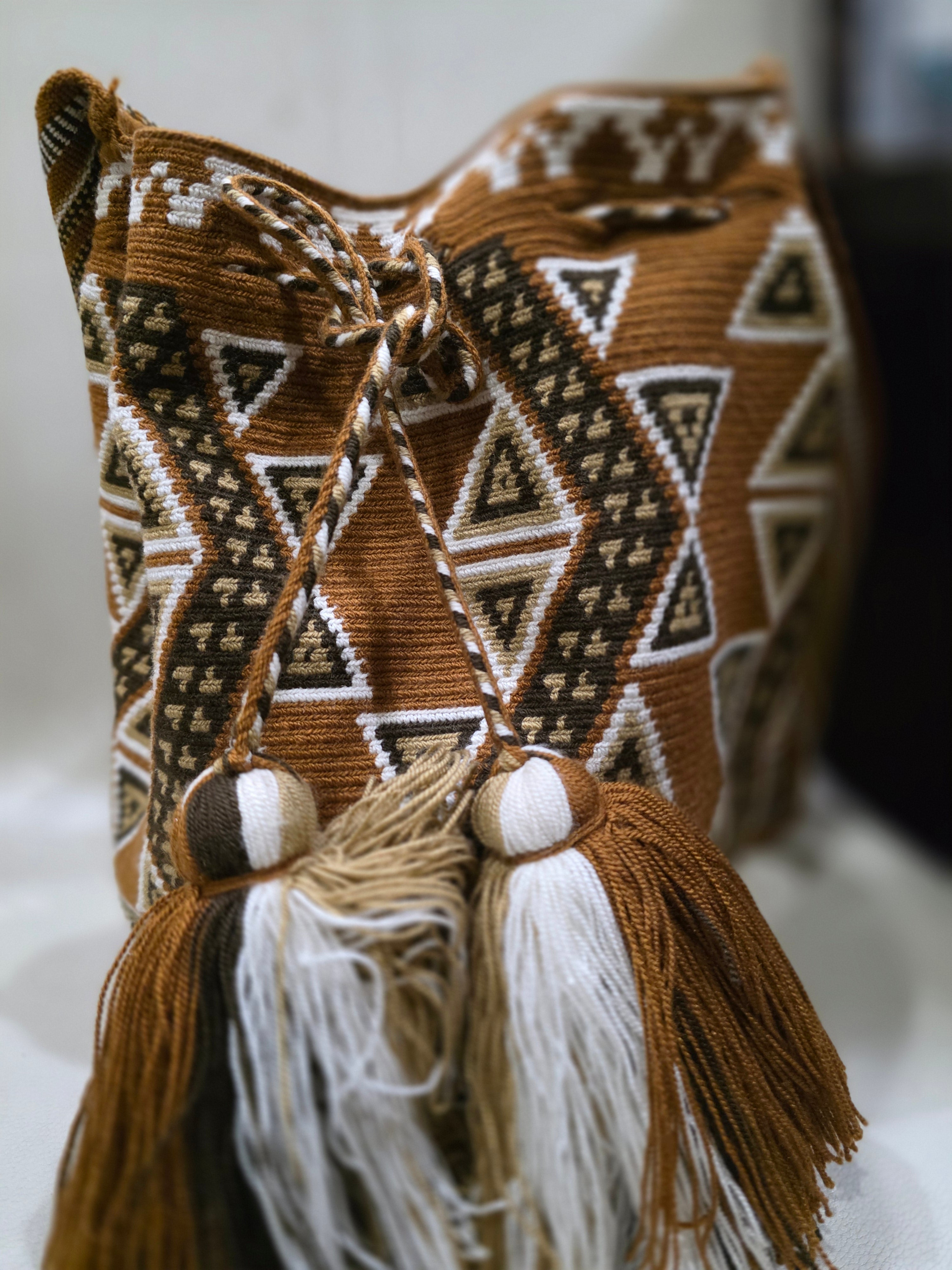 Timber – One-Thread Wayuu Crossbody Bucket Bag Mochila Large