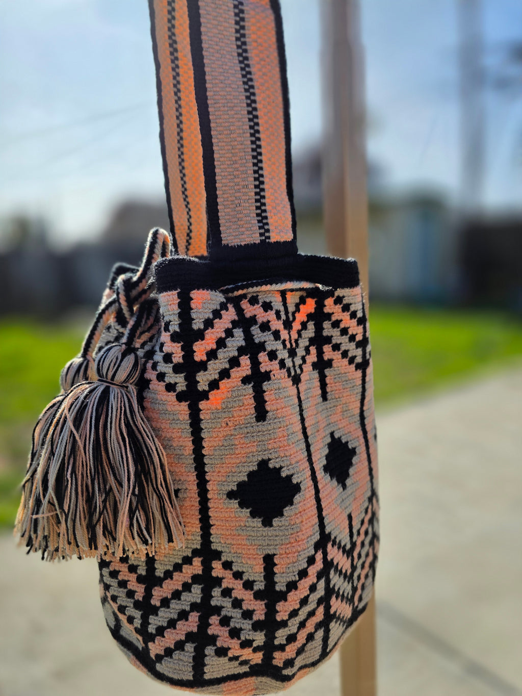 Midnight Blush Two-Thread Medium Mochila